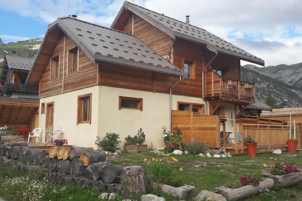 Chalet T3 Duplex Neuf Névache エクステリア 写真