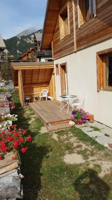 Chalet T3 Duplex Neuf Névache エクステリア 写真